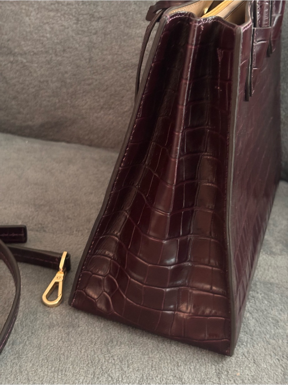 HOT DEAL!! NEW!Gorgeous Michael Kors Croc-Embossed Satchel in Burgundy with gold - Picture 7 of 14